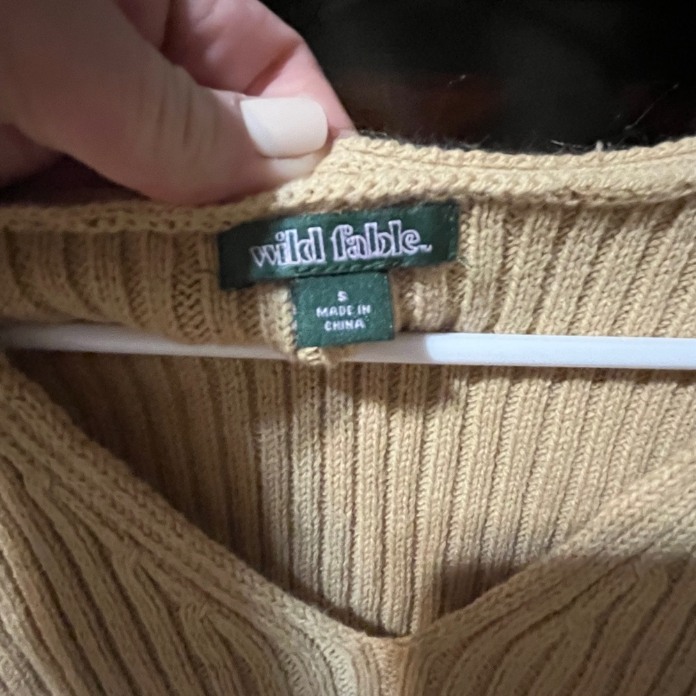 Sweater - Picture 3 of 3